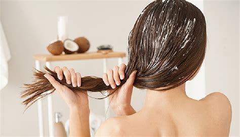 8 DIY Steps to Do Salon Like Hair Spa At Home - lifeberrys.com