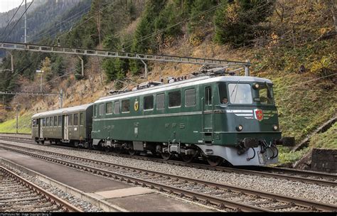 Ae 6/6 11421 "Graubünden" fährt am 10. Dezember 2016 mit der SBB ...