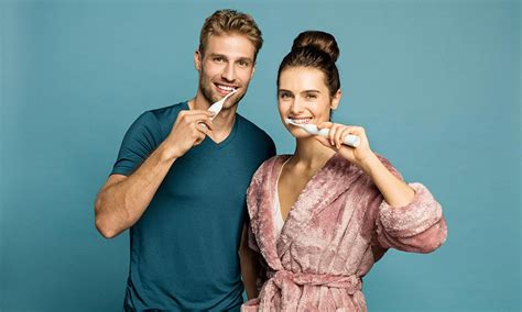 Premium toothbrushes: Recommended by dentists for 40+ years. | CURAPROX ...