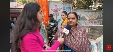 In Kalkaji, astrologer, priest outside her voting booth predict tough ...
