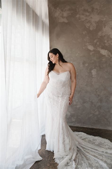 Plus Size Wedding Dresses - Patsy's Bridal Boutique