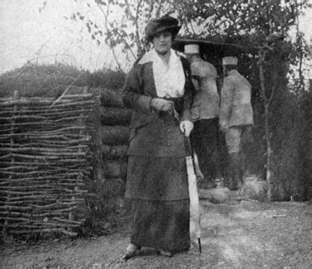 A las trincheras con sombrilla