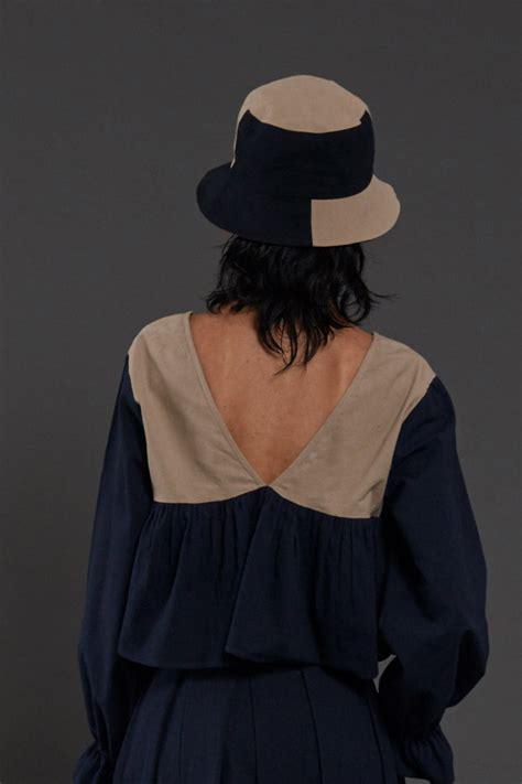 Beige & Navy Blue Block Bucket Hat – Mati