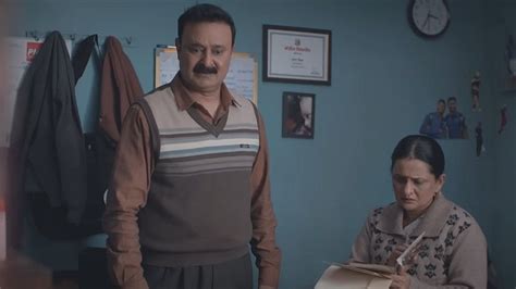 Gullak 4 Review: TVF Show Impresses With Relatable Characters, Engaging ...