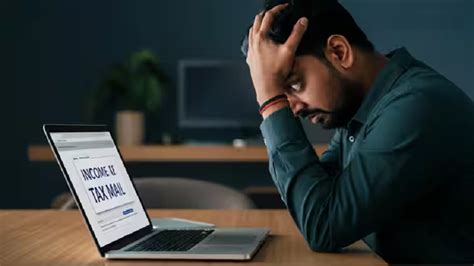 Have you also received a fake mail from Income Tax? Fraud is rampant ...