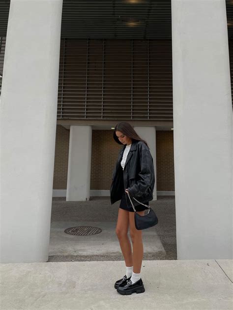 Ig @maayanyve 🖤 | Steve madden loafers, Loafers outfit, How to style ...