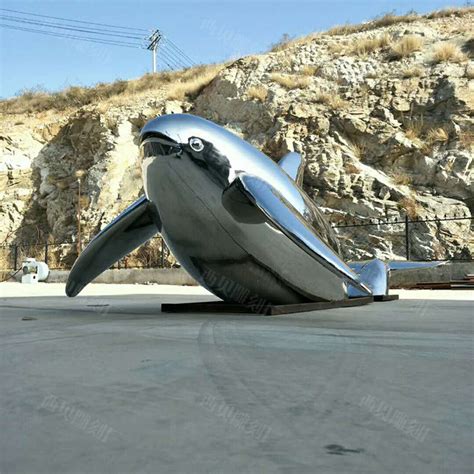 跃出水面的镂空鲸鱼雕塑设计3D模型_雕塑角色模型下载-摩尔网CGMOL