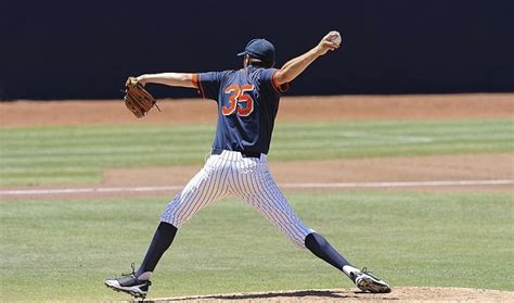 Baseball Throw Sideshow 的图像结果