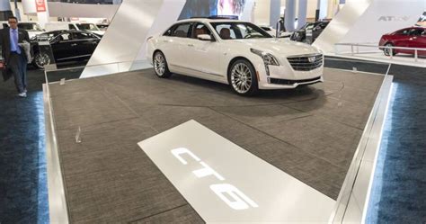 Inside the New Cadillac CT6 Sedan – CheckIn