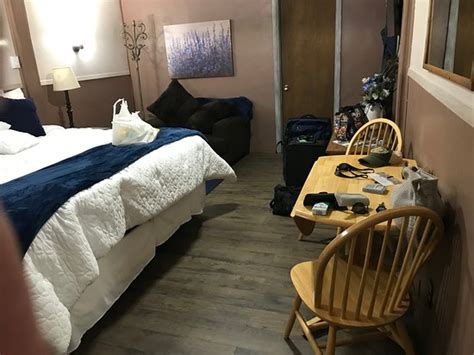 PONDEROSA PINES INN AND CABINS (Lead) - Motel Reviews, Photos, Rate ...