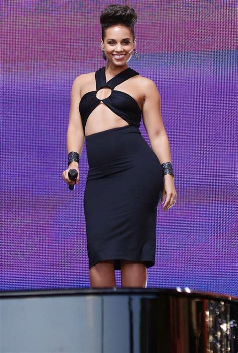 49 Hottest Alicia Keys Big Butt Pictures Are Going To Make You Skip ...
