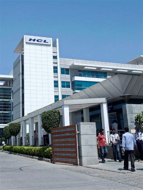 Time travel with HCL Tech: Heres how a company founded by Shiv Nadar ...
