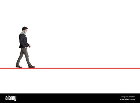 Business People Walking a Straight Line 的图像结果