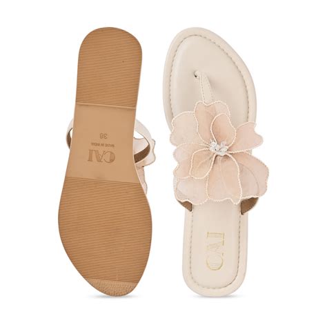 Blushing Floral Flats – The CAI Store