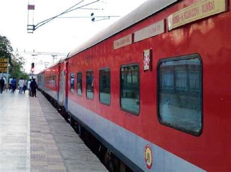IRCTC food menu in trains: Mouth-watering options on offer, check out ...