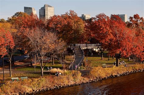 Boston ranked one of the most beautiful fall cities in the world ...
