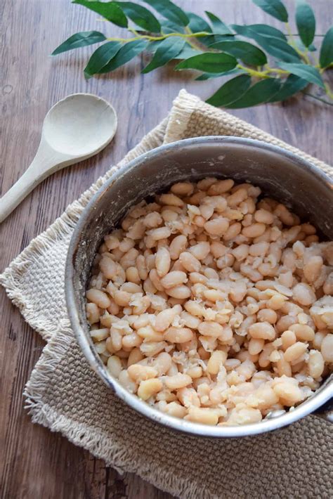 How to Cook Great Northern Beans on the Stove • The Incredible Bulks