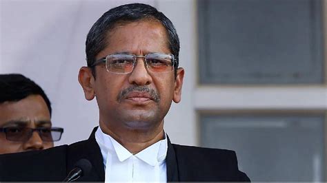 कट्टरता से परे हों धर्म के मूल्य, स्वामी विवेकानंद के शब्दों पर ध्यान ...