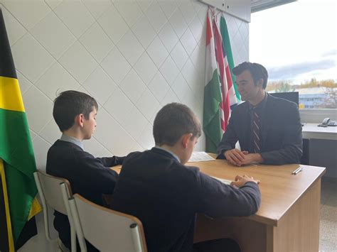 Spanish Culture Facts: Understanding Social Interactions - Meddeas