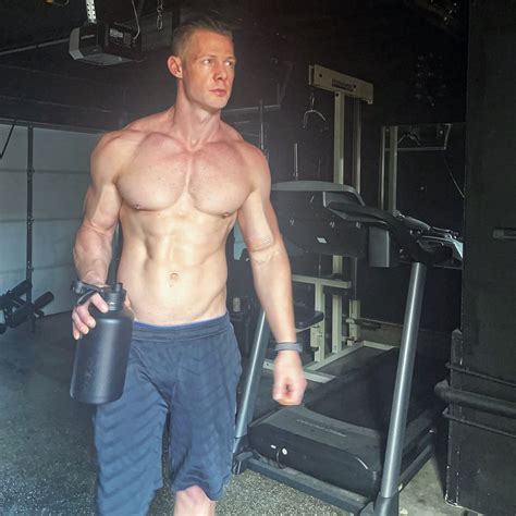 Brandon W Jones (@brandonwjones) • Instagram photos and videos