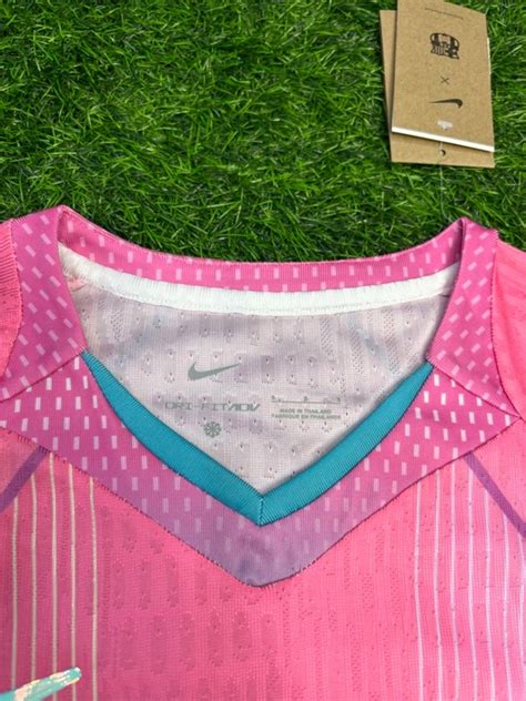 FC Barcelona Pink Colour Special Player Edition