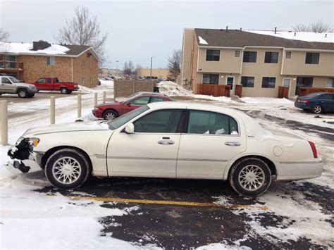 2000 Lincoln Town Car Air Shocks