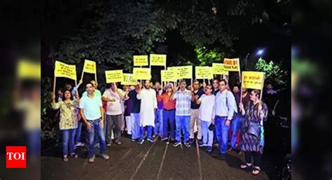 Vasant Kunj: VK residents protest against new housing complex in Sector ...