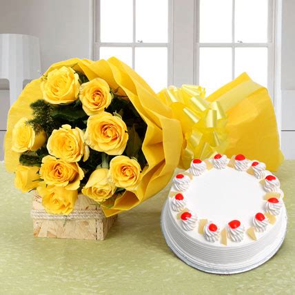 Online Yellow Roses with Pineapple Cake Delivery | GoGift
