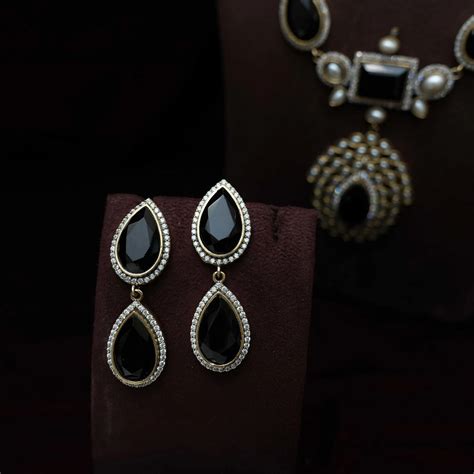 Kundan Long Necklace & Polki Long Necklace for Women – Page 2