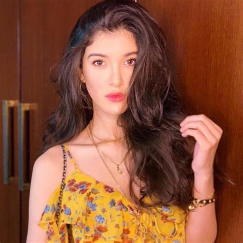 Can't Take Your Eyes Of Shanaya Kapoor In Those Stunning Photos Of Her