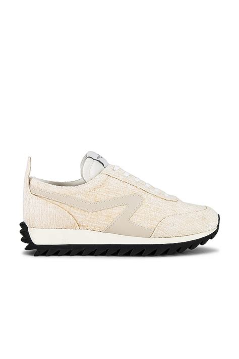 Rag & Bone Retro Chenille Runner in Ecru | REVOLVE