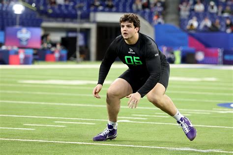 Will Campbell Posts Longer Arm Measurement at LSU Pro Day After NFL Combine