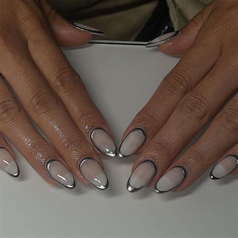 GEL-X NAILS (RIVERSIDE, CA) on Instagram: “chrome rings ⛓ #gelnails # ...