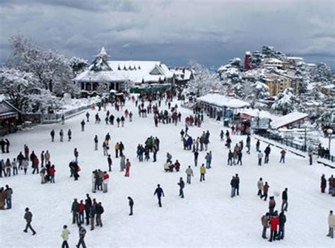 Tourists Flock to Shimla for Ice-Skating