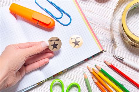 500 x Reward Stickers Gold Stars Well Done Round Labels On Roll, Size ...