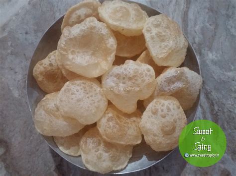 A Blissful Breakfast: Maida Puri with Alu Tarkari | Sweet n Spicy