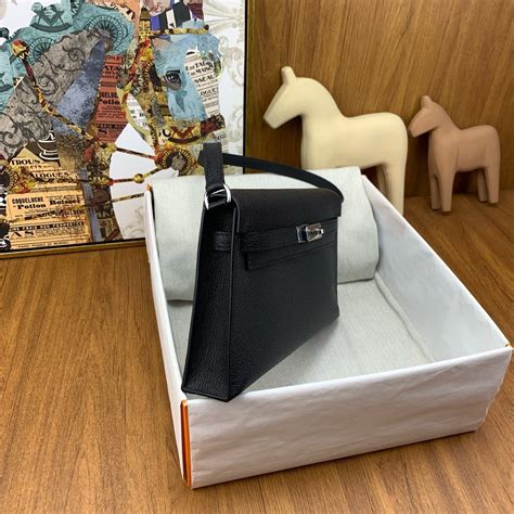 Replica Hermes Kelly Elan Handmade Bag In Black Chevre Mysore Leather