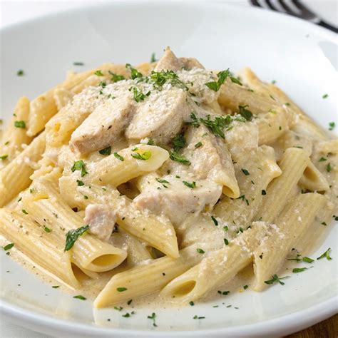 Instant Pot Creamy Alfredo Chicken Pasta Recipe