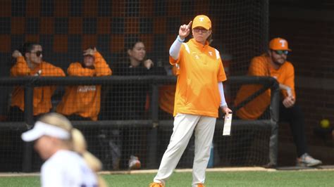 Karen Weekly on Karlyn Pickens, Tennessee softball pitching