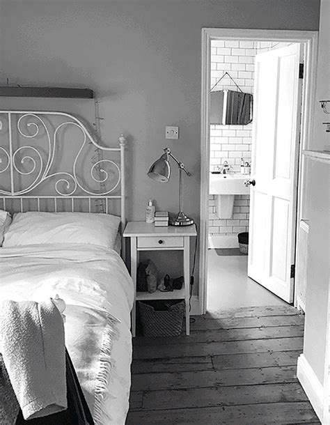 small bedroom ideas grey