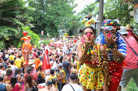 Carnaval 2024 deve movimentar R$ 5 bilhões na economia da cidade ...