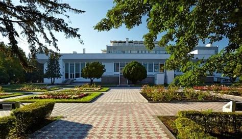 Санатории Ессентуков с лечением и бассейном недорого цены на 2025 год