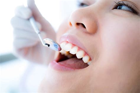 Plaque vs. Tartar: Differences and Prevention Tips | The Chicago Center for Cosmetic & Implant ...