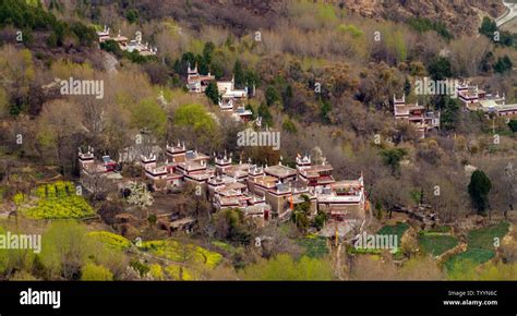 Jiaju Tibetan Village in Danba County, Sichuan Province Editorial Stock ...