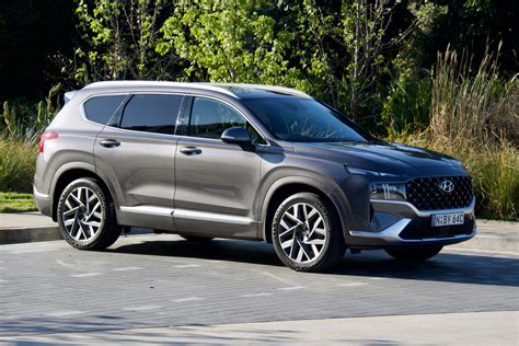 2023 Hyundai Santa Fe Highlander Diesel Review | DiscoverAuto