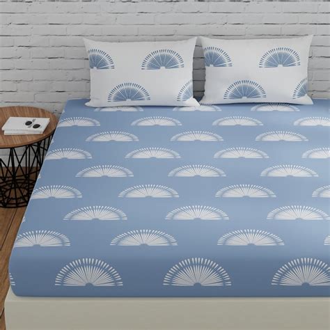 HUESLAND by Ahmedabad Cotton 144 TC Bedsheet for King Size Bed with 2 ...