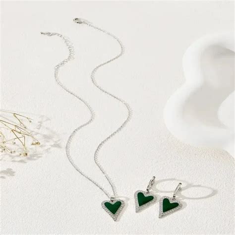 Green Heart Shape Enamel Pendant Earrings Set – Diatoms