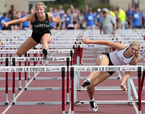 Iola-Scandinavia's Vater blazes to state track title in 3,200 meters