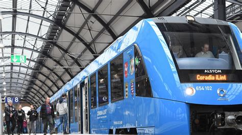 India's 1st Hydrogen train will come by Dec 2023 on Heritage Routes ...
