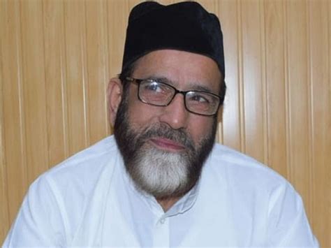 who is maulana tauqeer raza announced convert 23 Hindus to Islam ...
